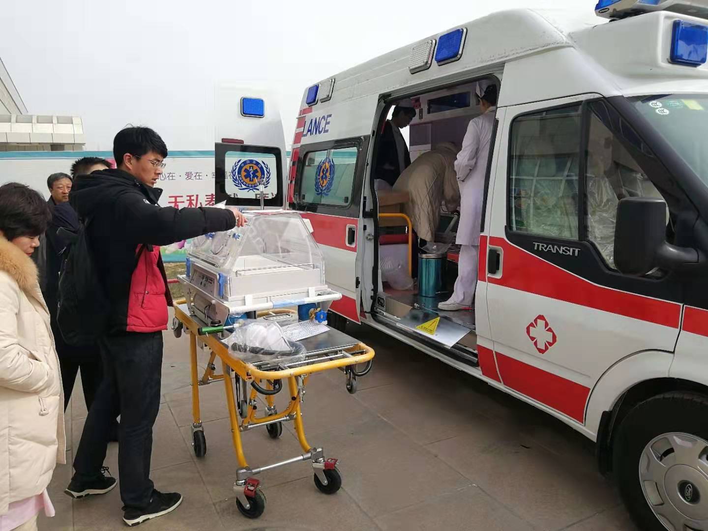 修文县救护车转院